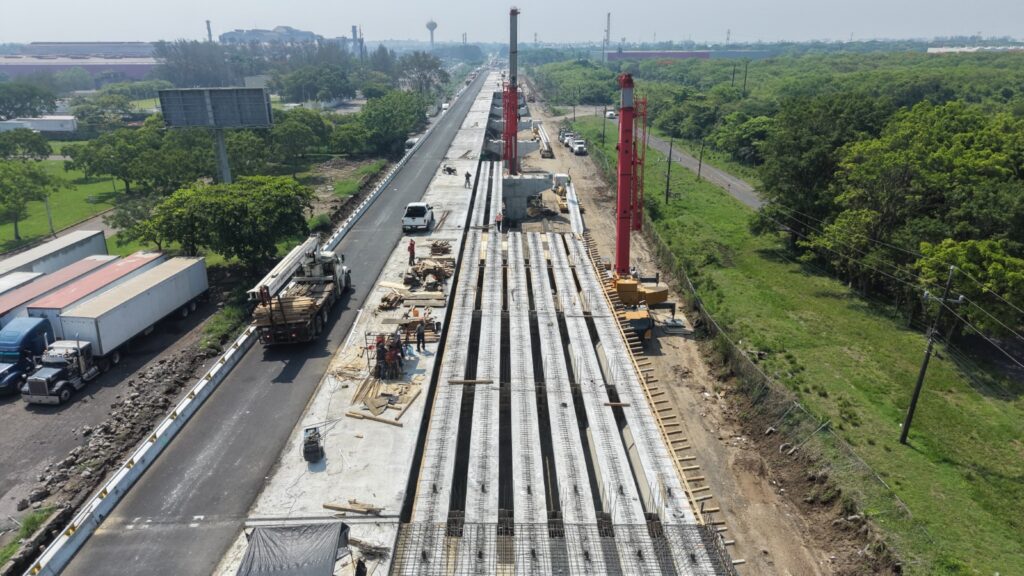Distribuidor-vial-de-acceso-al-puerto-de-Veracruz-1